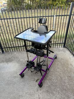 Stand Up Feeding Chair