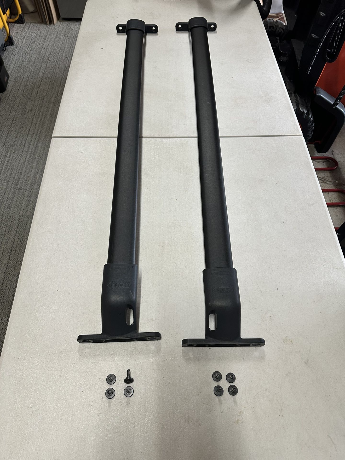  OEM Crossbars (2022 Ford Expedition)