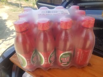 Chemical Guys Blazin Banana Carnauba Spray Wax (16 oz) for Sale in Laredo,  TX - OfferUp