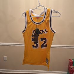 1984-85 Magic Johnson Jersey