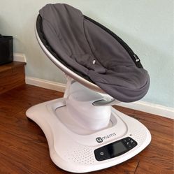 4moms Mamaroo Baby Swing with Speaker 