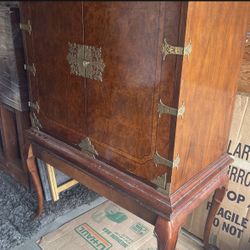 Tv/table/ Craft armoire 