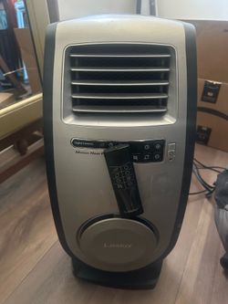 Ceramic Space Heater w/ Remote Control
