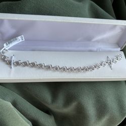 Brand New Sterling Silver Diamond Bracelet 