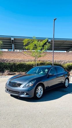 2011 Infiniti G37