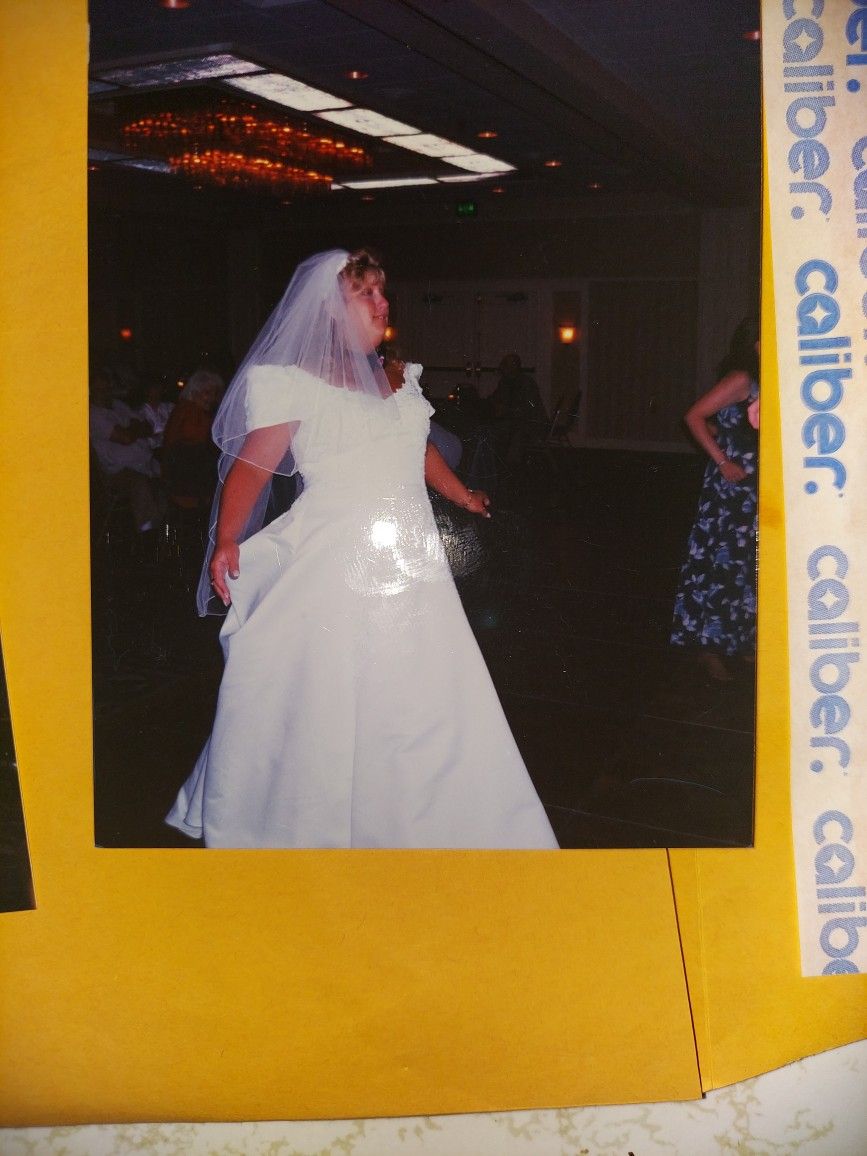 Womans Wedding Dress (Minus Bowtie)