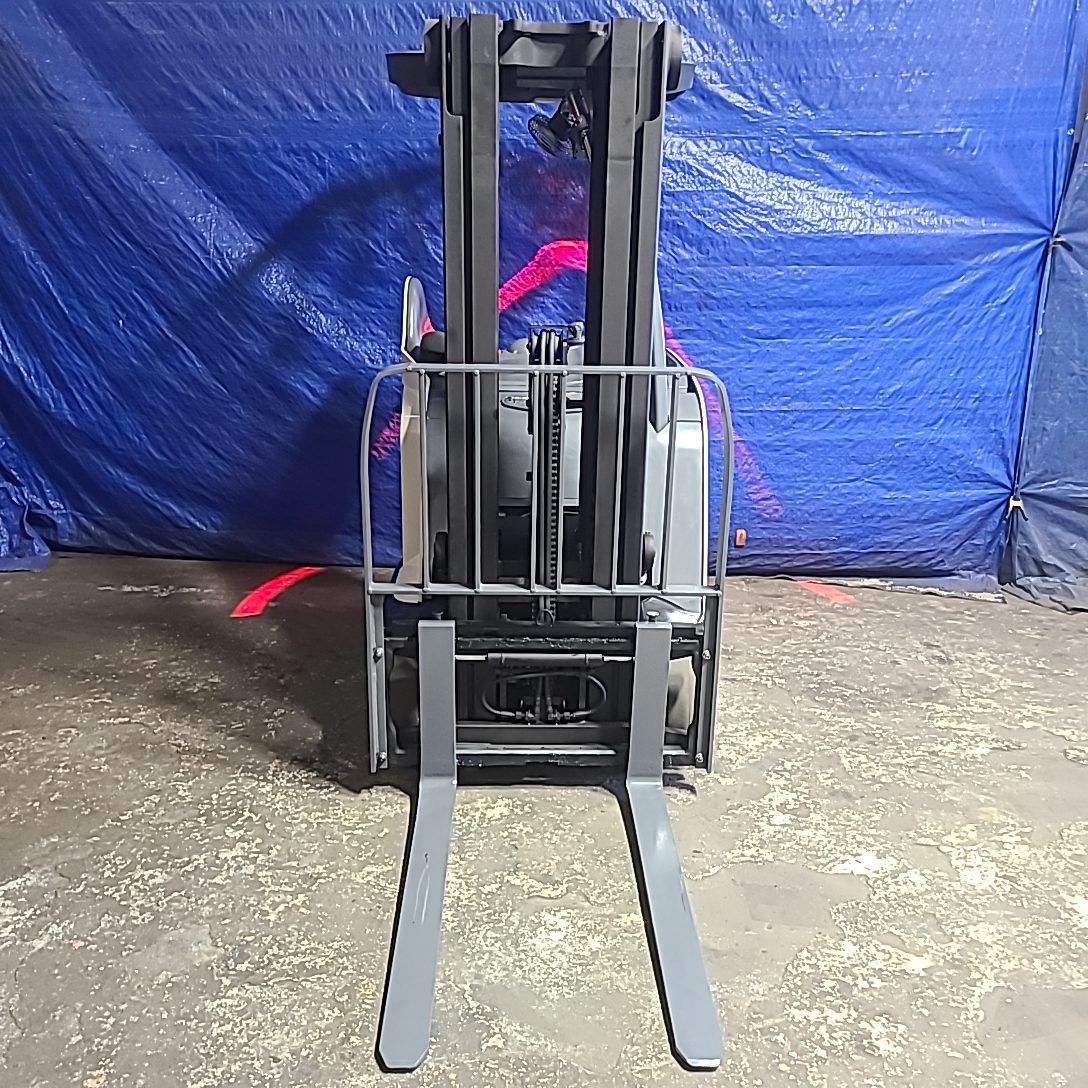 2016 Crown Electric Stand Up Forklift RC5535 30 With New Battery 12