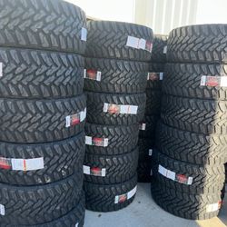 35x13.50R22LT Venom Terra Hunter M/T 12ply Tires