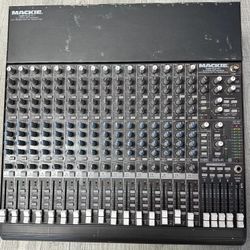 Mackie 1604 VLZ PRO  - 16 Channel Mixer 