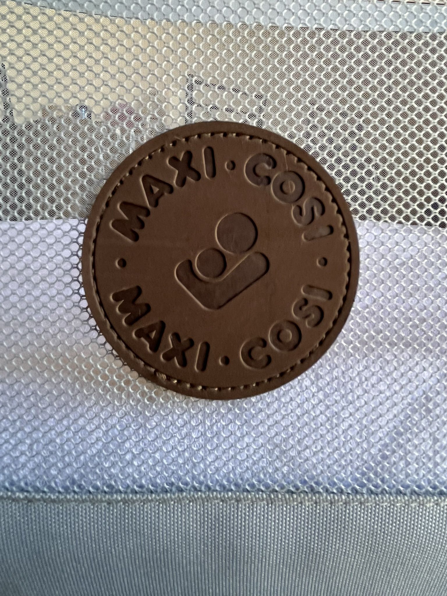 MAXI COSI LORA BEDSIDE BASSINET
