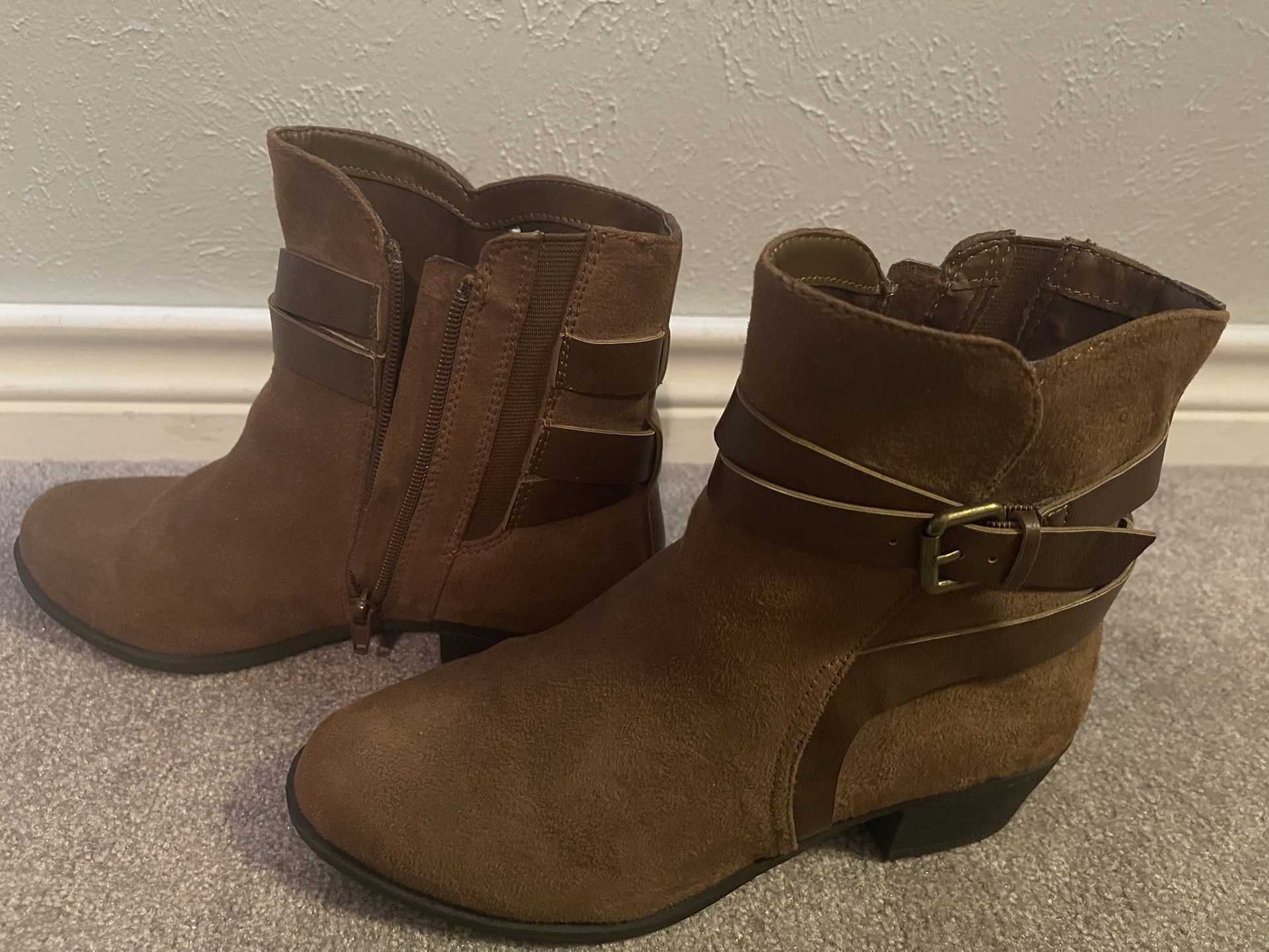 NEW Short/ankle Suede Boots