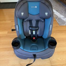 Safety 1st Grow And Go Convertible Car seat 