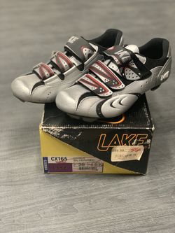 Women’s Lake cycling shoes Silver/Red *SIZE 6.5-7*