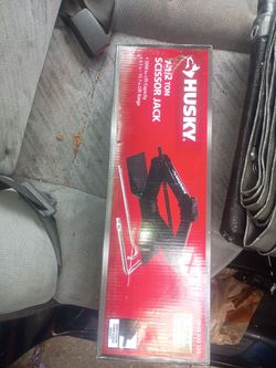 Husky 1-1/2 Ton Scissor Jack