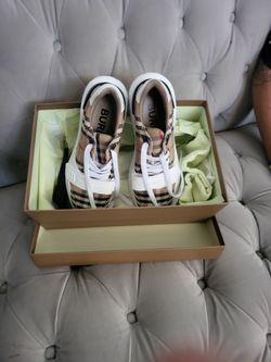 $400 obo Burberry regis check sneakers size 9