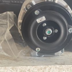 2004 Bmw 530i Ac Compressor Maybe Compatible With Other Models 