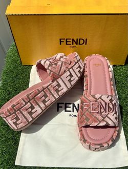 FENDI SUNSHINE PINK FF MONOGRAM VELVET PLATFORM SLIDE SANDALS EMBROIDERED LOGO SZ 39.5 NEW