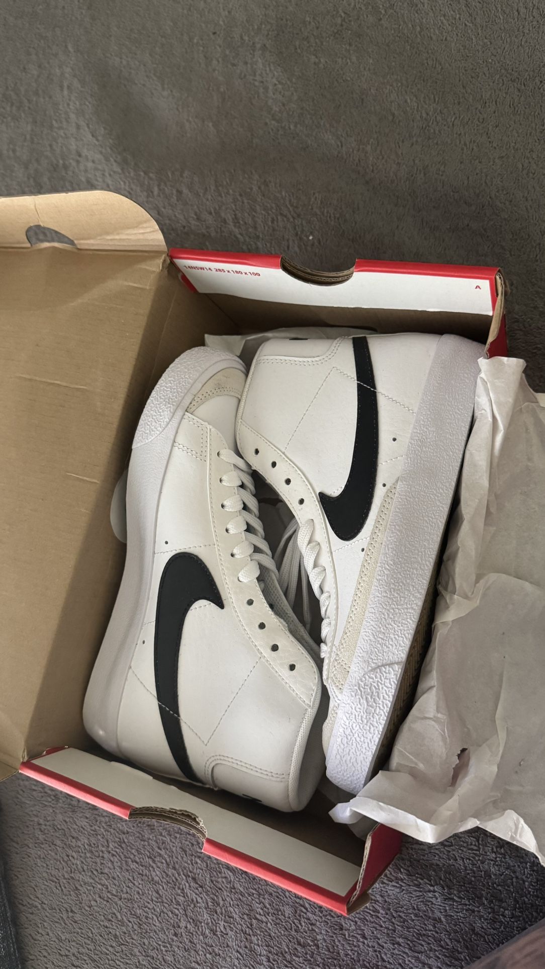 Brand New Nike Blazer Mid ‘77 Boys
