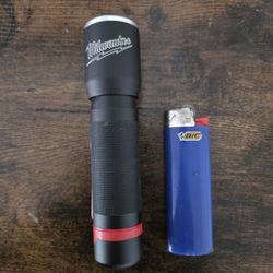 Milwaukee Flashlight 