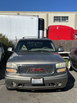 2001 GMC Yukon Denali