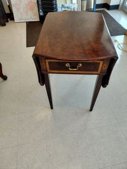 THOMASVILLE MAHOGANY COLLECTION