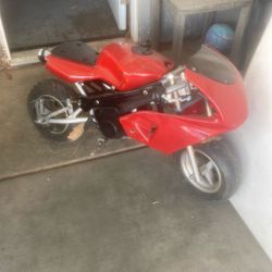 Pocket Bike, Turns On And Rides Smooth Just needs back plastic…$250obo