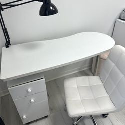 Manicure Table And Chair 