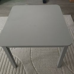 🪑 Delta Children Gray Kids Table – Excellent Condition / Стіл для дітей