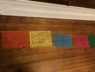 5 Sets Cinco De Mayo banners, each over 12 ft long, various designs & colors, inside/outside