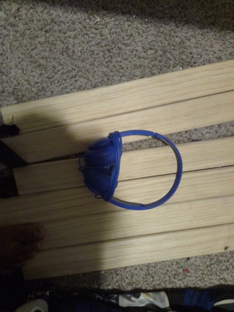 Blue Wireheadphones