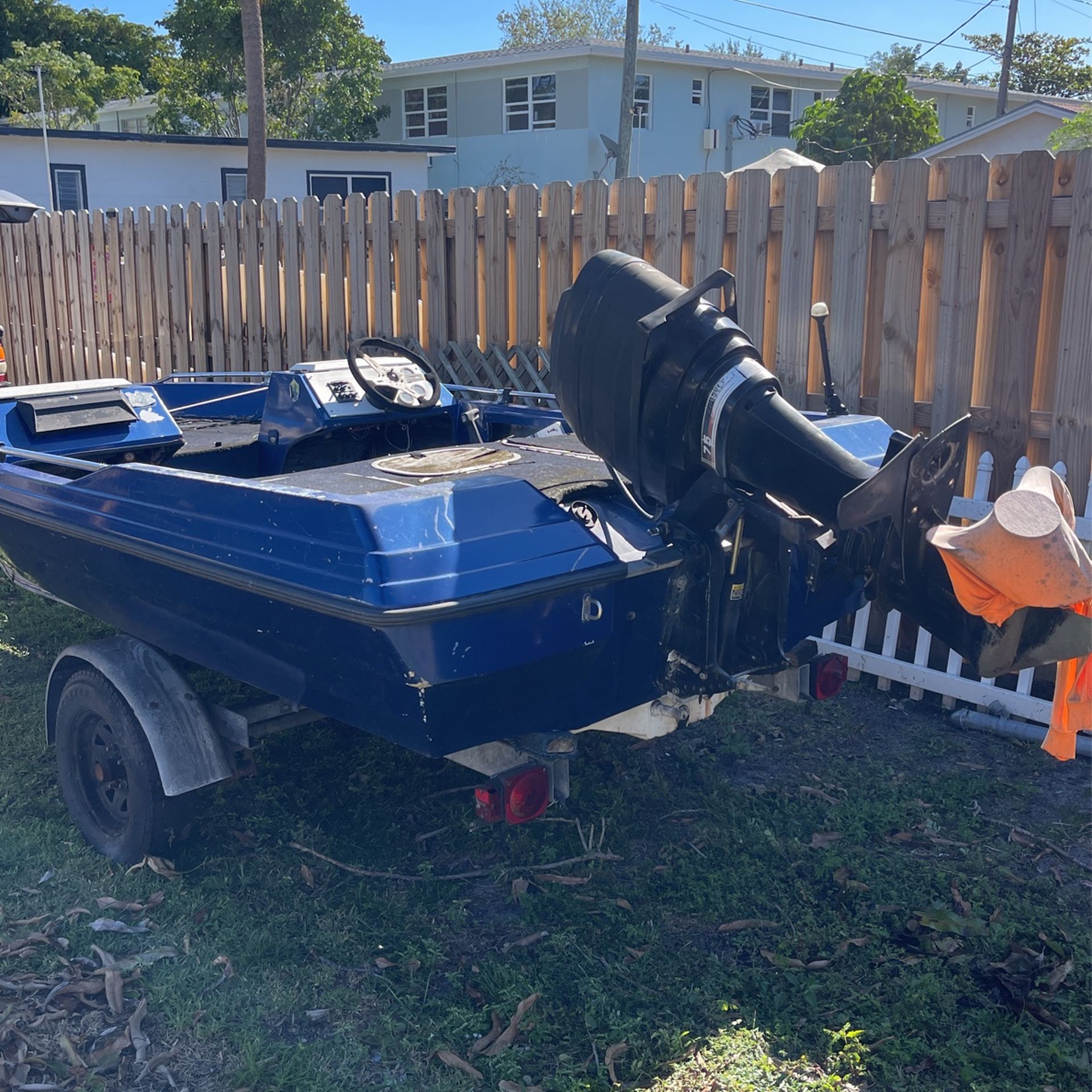 1984 Bayliner Bass boat