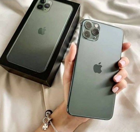 Apple IPhone 11 Pro Max 64gb Unlocked, FREE Smartwach/ Headphones. Pay $1 Today Rest in payments. NO CREDIT NEEDED FINANCING