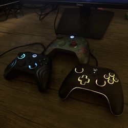 3 Xbox Controller Bundle (BRAND NEW)