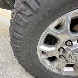 Nitto ridge grapplers 35/12.5/18R