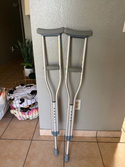 Kids crutches
