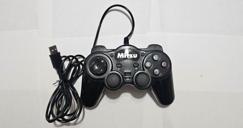 Mitzu Wired USB PC Game Controller
