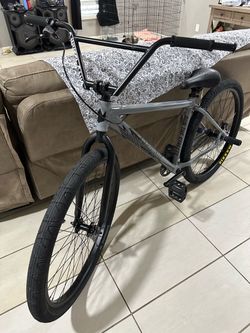 throne bike