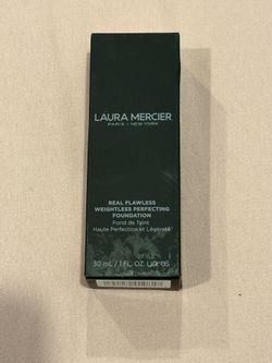 Laura Mercier