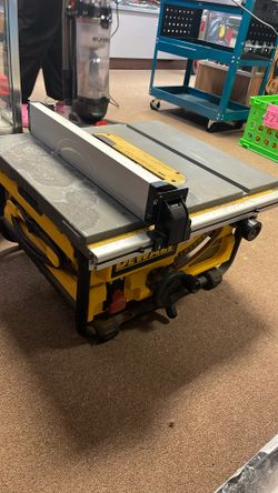 Dewalt Table Saw DS 745