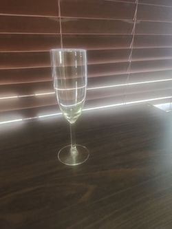Champagne flute clear