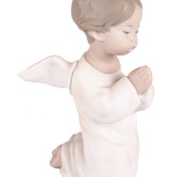 Praying Kneeling Angel Figurine Lladro #37