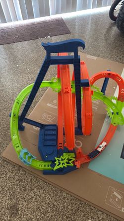 Hoy wheels track set