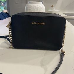 Michael Kors Body Purse