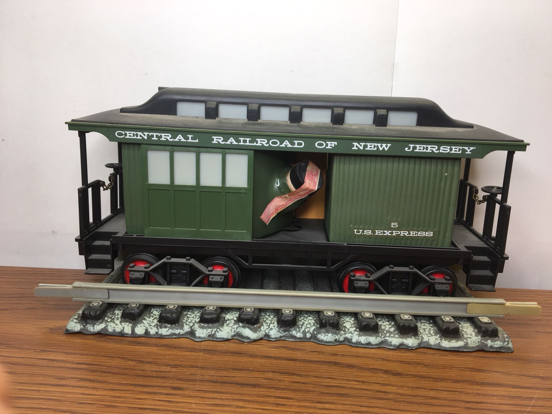 Jim Beam Baggage Train Car Central Railroad Of New Jersey Decanter Full New