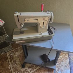 Singer Sewing Machine