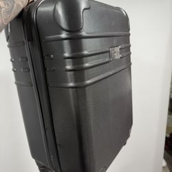 Luggage/ Carry-on