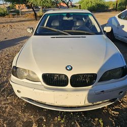 2004 BMW 325i