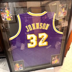 Magic Johnson Signed Lakers Jersey Framed Beckett BAS Witnessed COA Auth #32