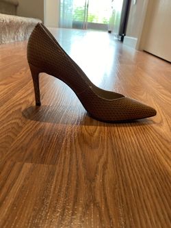 Brown snakeskin pumps from Banana Republic size 6.5