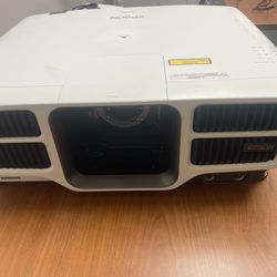Pro L1750UNL WUXGA 3LCD Laser Projector 4K Enhancement 